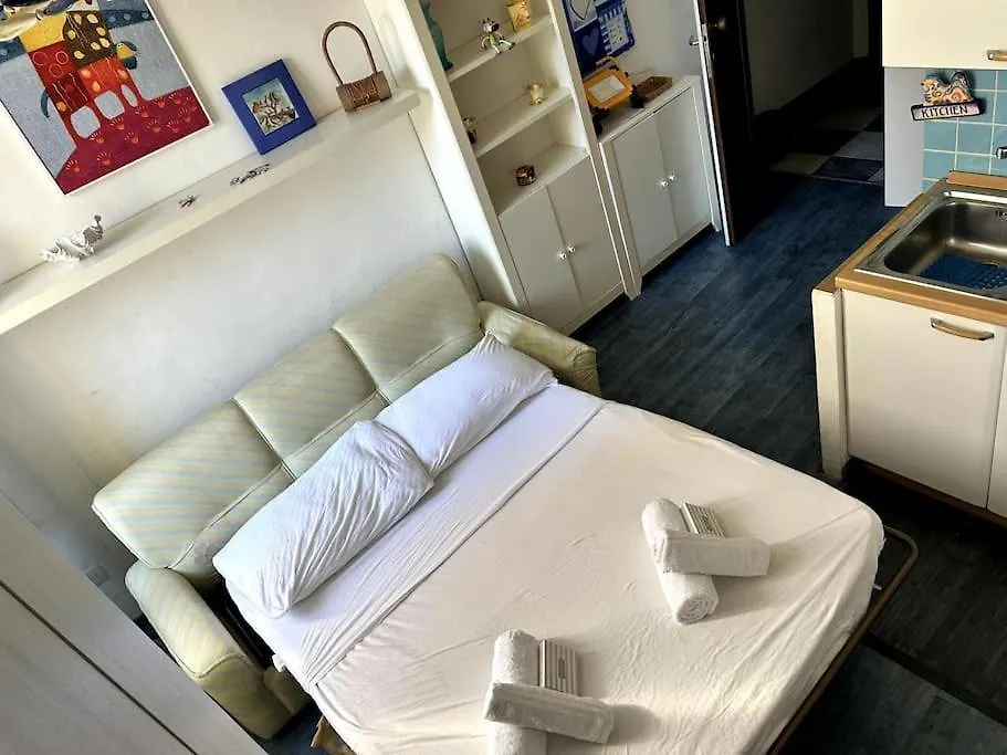 Suite Cassini A 2 Min Dall'Ariston - Sanremo 0*,  Italia